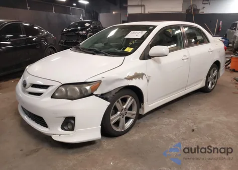 2013 Toyota Corolla S z USA, uszkodzony, nr VIN 2T1BU4EE3DC011062